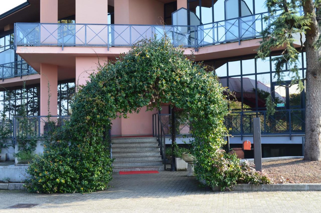 Hotel Diamante Corbetta Esterno foto