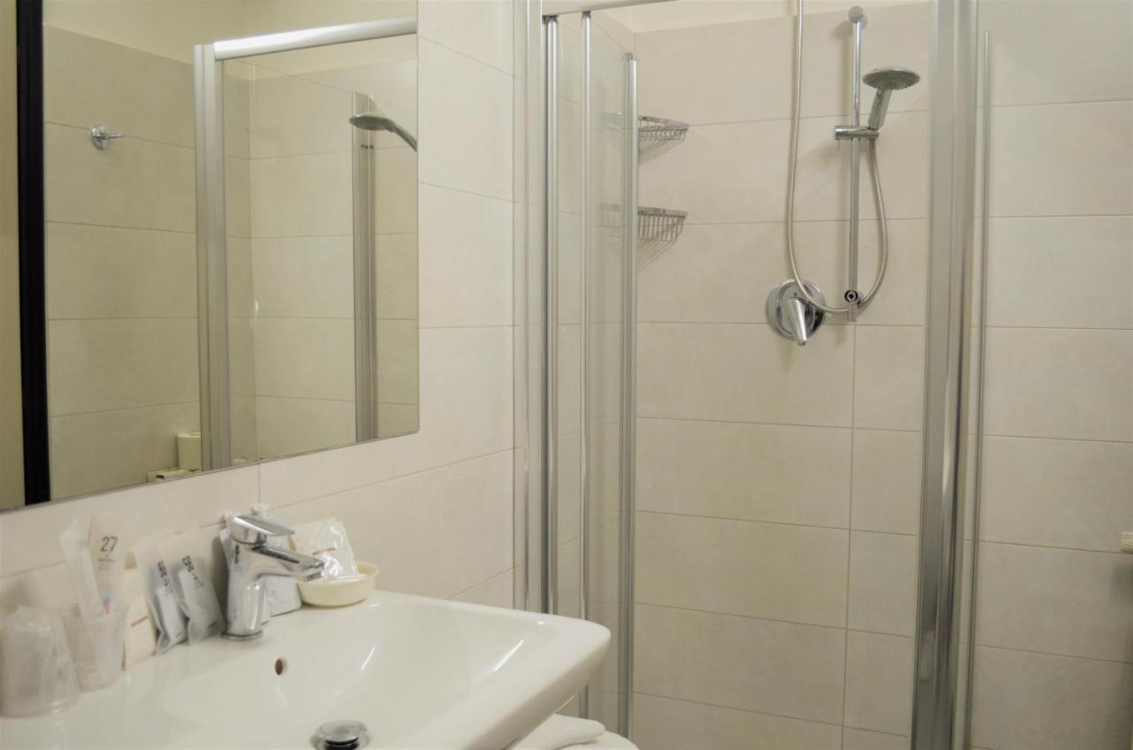 Hotel Diamante Corbetta Esterno foto