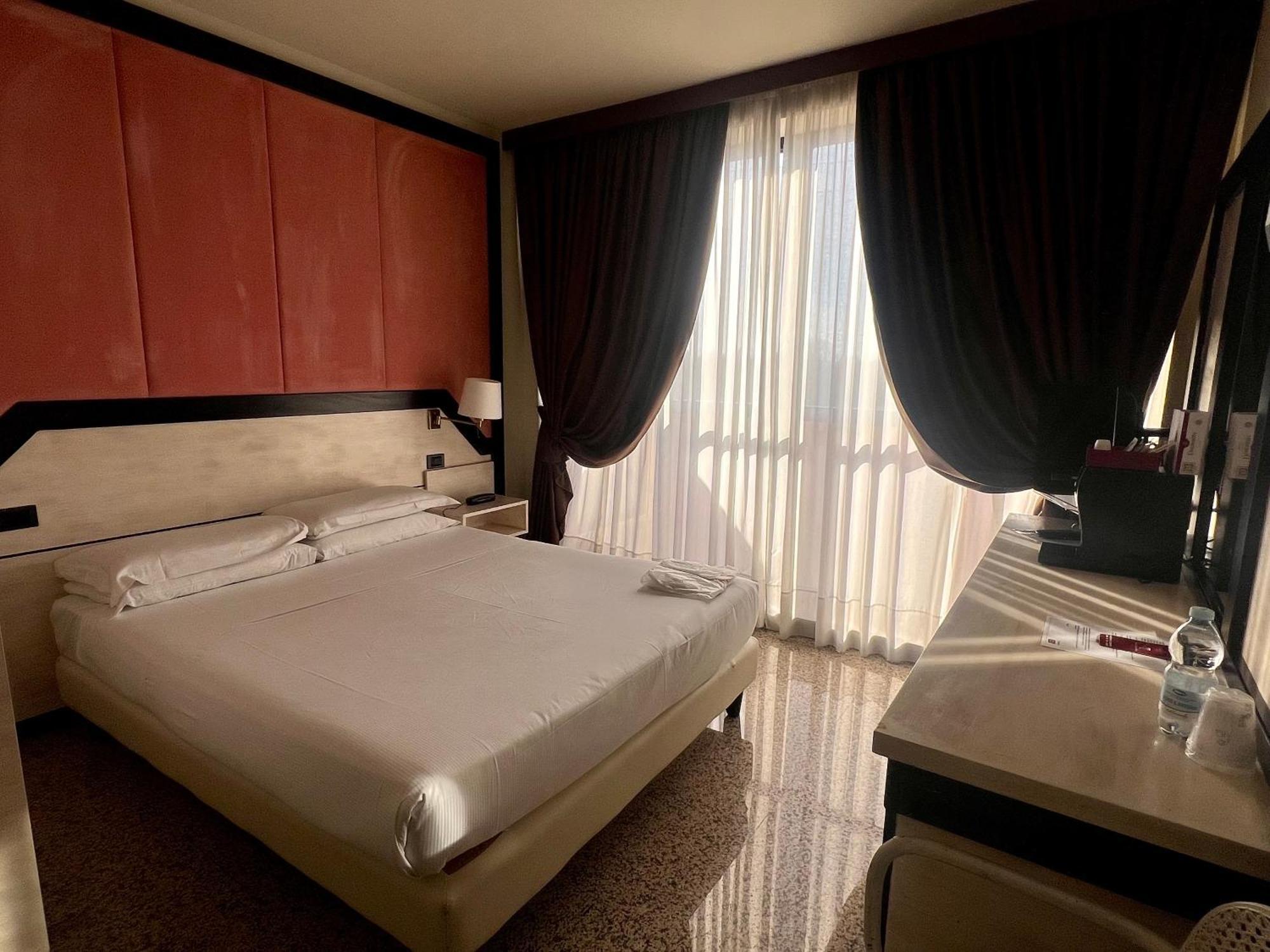 Hotel Diamante Corbetta Esterno foto